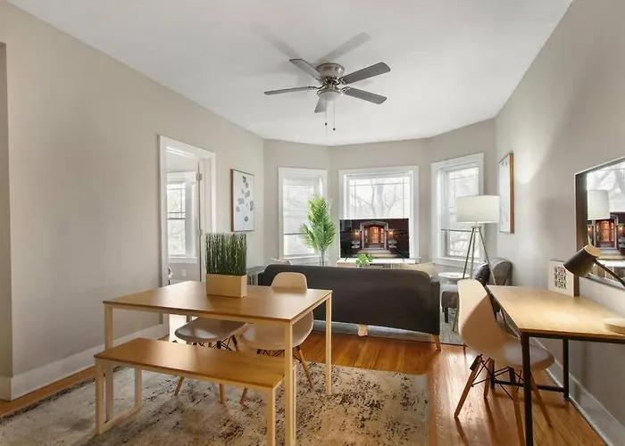 Perfect 3br In With Wifi & Laundry - Touhy 3n Апартаменты *