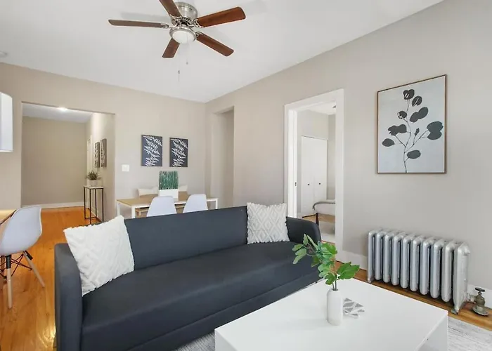 Апартаменты Perfect 3br In With Wifi & Laundry - Touhy 3n Чикаго
