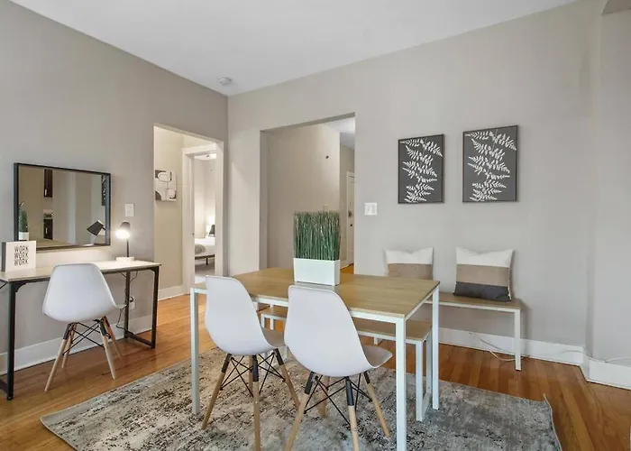 Perfect 3br In With Wifi & Laundry - Touhy 3n Чикаго