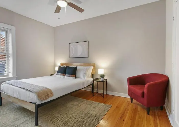 Perfect 3br In With Wifi & Laundry - Touhy 3n Чикаго